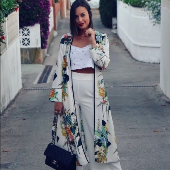 Zara Other - Zara Floral kimono